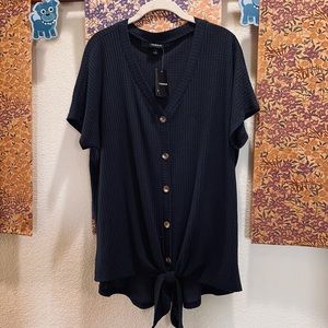 Torrid Navy Blue Waffle knit Short Sleeve Tie Front Shirt NWT Sz 1